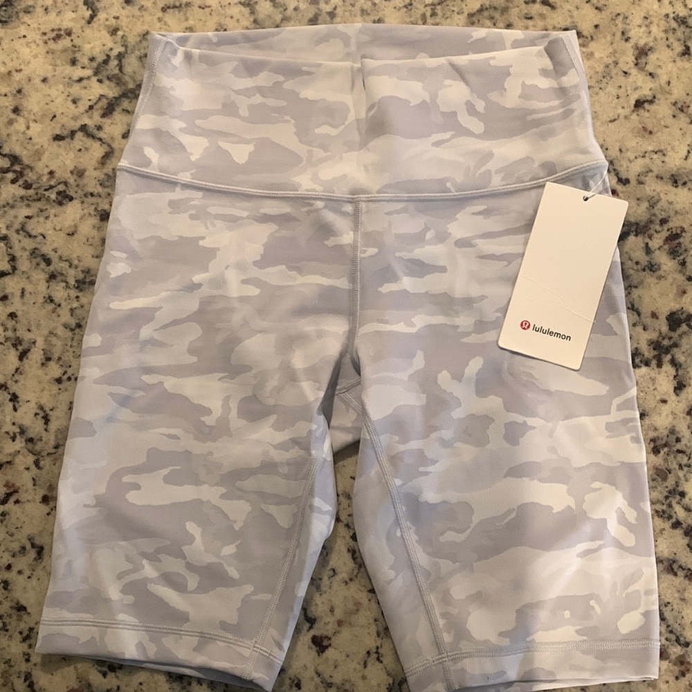 NWT lululemon wunder under shorts